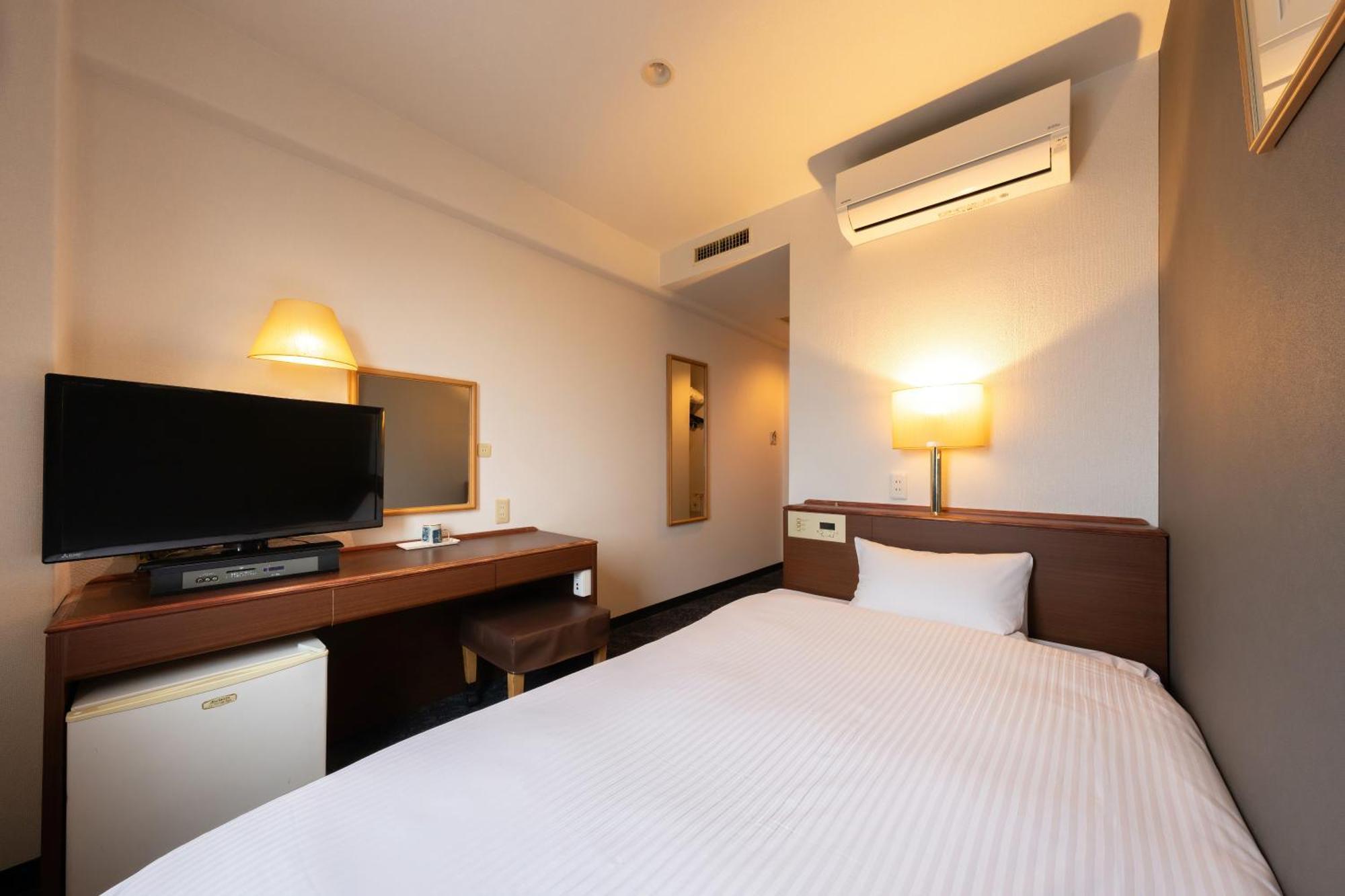 Omura Central Hotel Екстериор снимка
